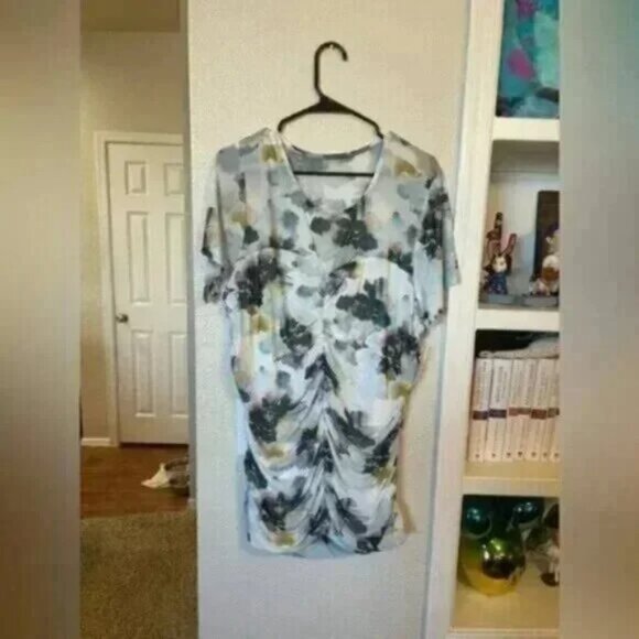 NWT TORRID Stretch Mesh Crew Neck Ruched Top - Picture 6 of 9